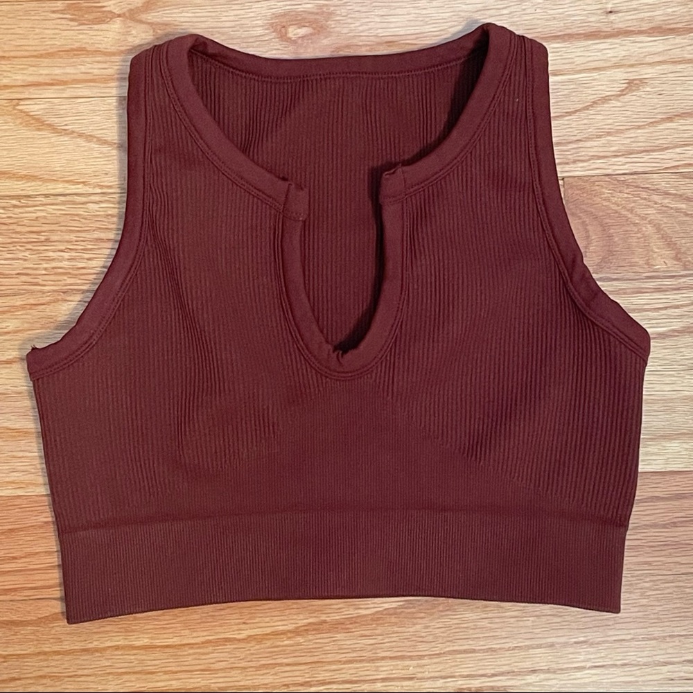 Lovely Young Girlâs Top size M